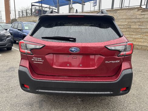 Certified 2025 Subaru Outback Premium image 4