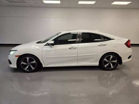 Used 2016 Honda Civic Touring image 5
