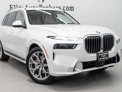 Used 2026 BMW X7 xDrive40i AWD/4WD image 6