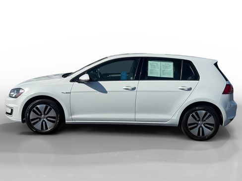 Used 2016 Volkswagen e-Golf SE image 2