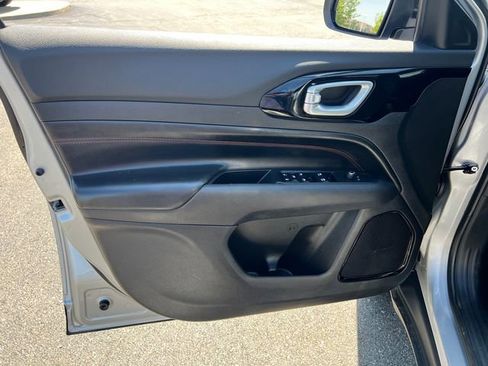 Certified 2025 Jeep Compass Trailhawk AWD/4WD image 10