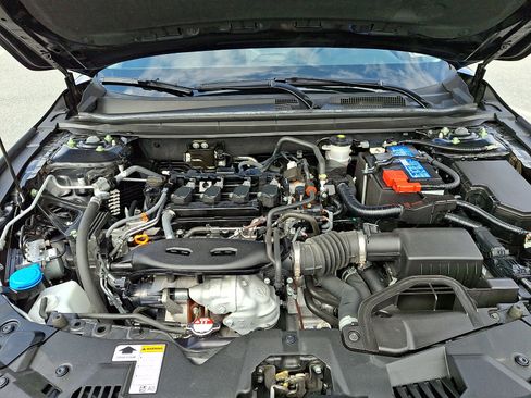 Certified 2023 Honda Accord EX image 29