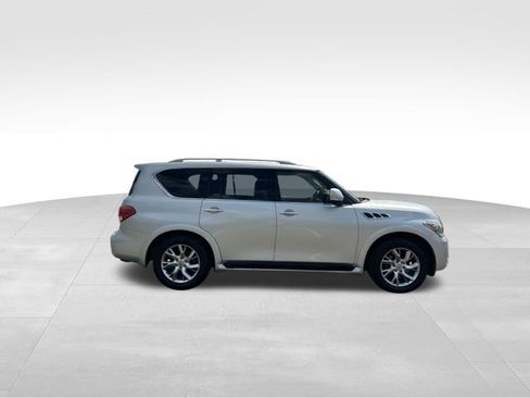 Used 2011 INFINITI QX56 4WD w/ Theater Pkg image 6