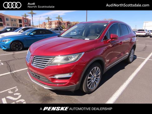 Used 2017 Lincoln MKC Reserve image 1