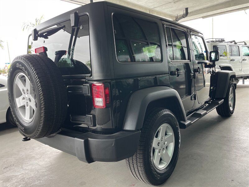 Used 2017 Jeep Wrangler Unlimited Sport w/ Quick Order Package 24S AWD/4WD image 10