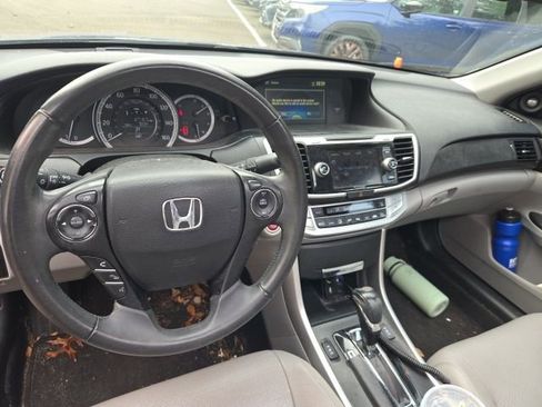 Used 2015 Honda Accord EX-L image 10