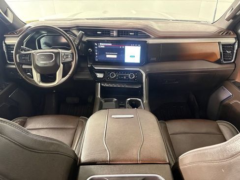 Used 2024 GMC Sierra 3500 Denali w/ Denali Reserve Package AWD/4WD image 50