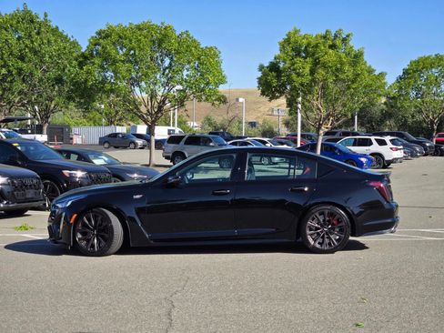 Used 2024 Cadillac CT5 V Blackwing w/ Driver Assist Package RWD image 4