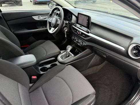 Used 2024 Kia Forte LXS FWD image 35