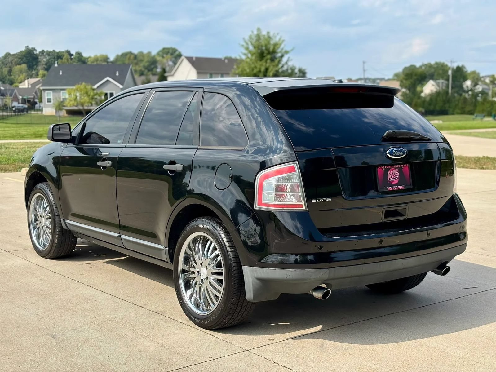 Used 2009 Ford Edge SE FWD image 8