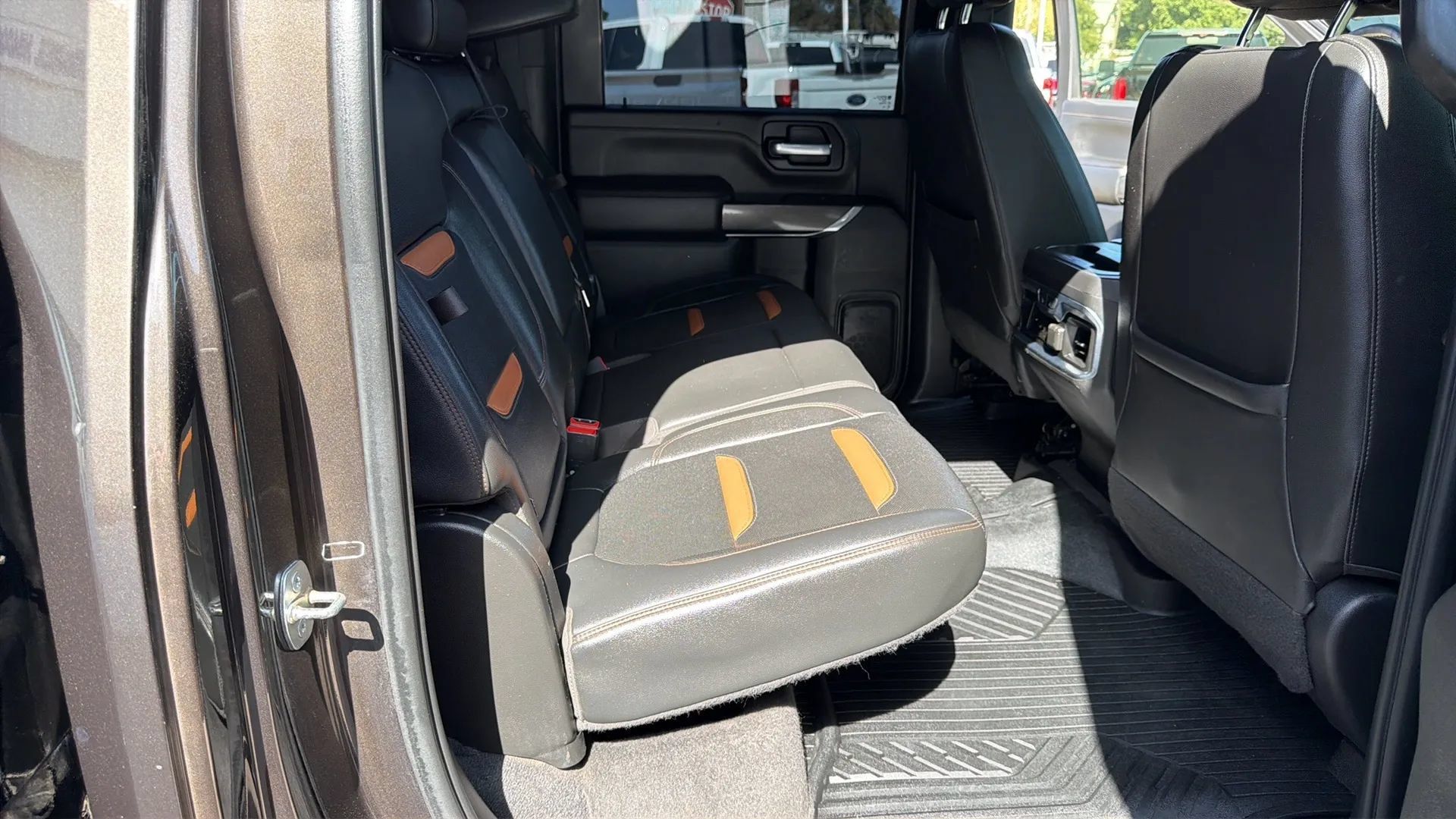 Used 2020 GMC Sierra 2500 AT4 w/ AT4 Premium Package AWD/4WD image 13