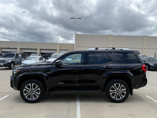 Used 2025 Toyota 4Runner Limited w/ Tow Technology Package AWD/4WD image 10