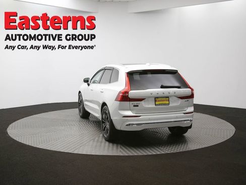 Used 2023 Volvo XC60 B5 Plus image 63