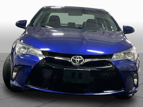 Used 2016 Toyota Camry SE FWD image 4