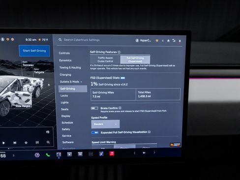 Used 2024 Tesla Cybertruck AWD Crew Cab image 36