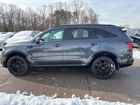 Certified 2022 Kia Sorento SX image 7