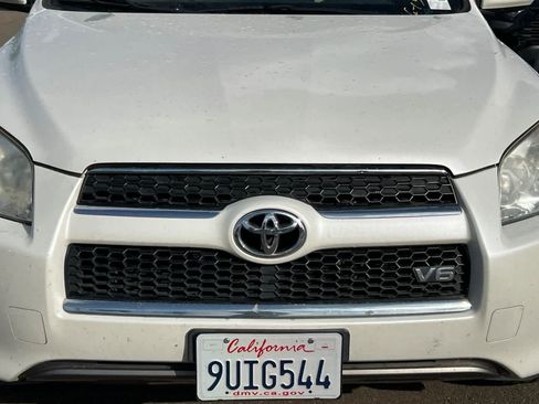 Used 2010 Toyota RAV4 Limited AWD/4WD image 12