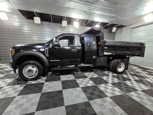 Used 2018 Ford F550 4x4 Regular Cab Super Duty image 8