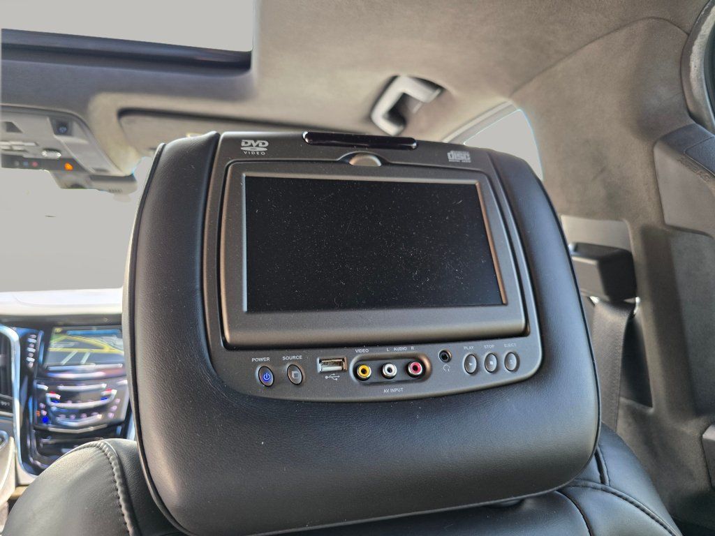 Used 2018 Cadillac Escalade ESV Platinum AWD/4WD image 6
