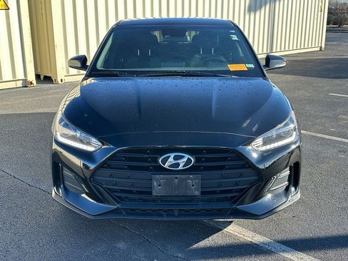 Used 2019 Hyundai Veloster 2.0 image 2