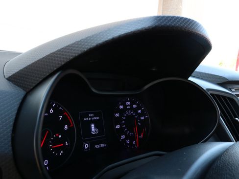 Used 2016 Hyundai Veloster Turbo image 26