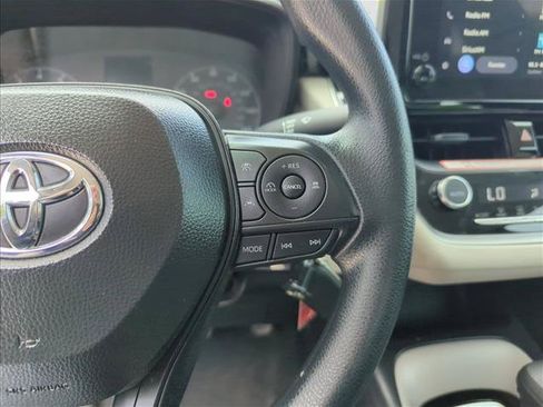 Certified 2025 Toyota Corolla LE FWD image 18