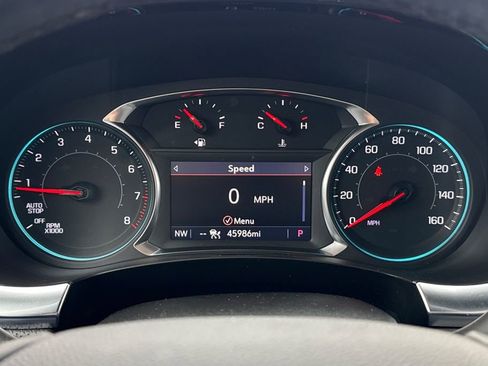 Used 2023 Chevrolet Traverse RS w/ LPO, Cargo Package FWD image 32