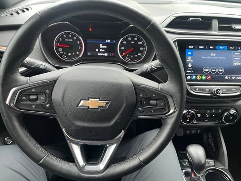 Used 2023 Chevrolet TrailBlazer ACTIV w/ Sun and Liftgate Package AWD/4WD image 8