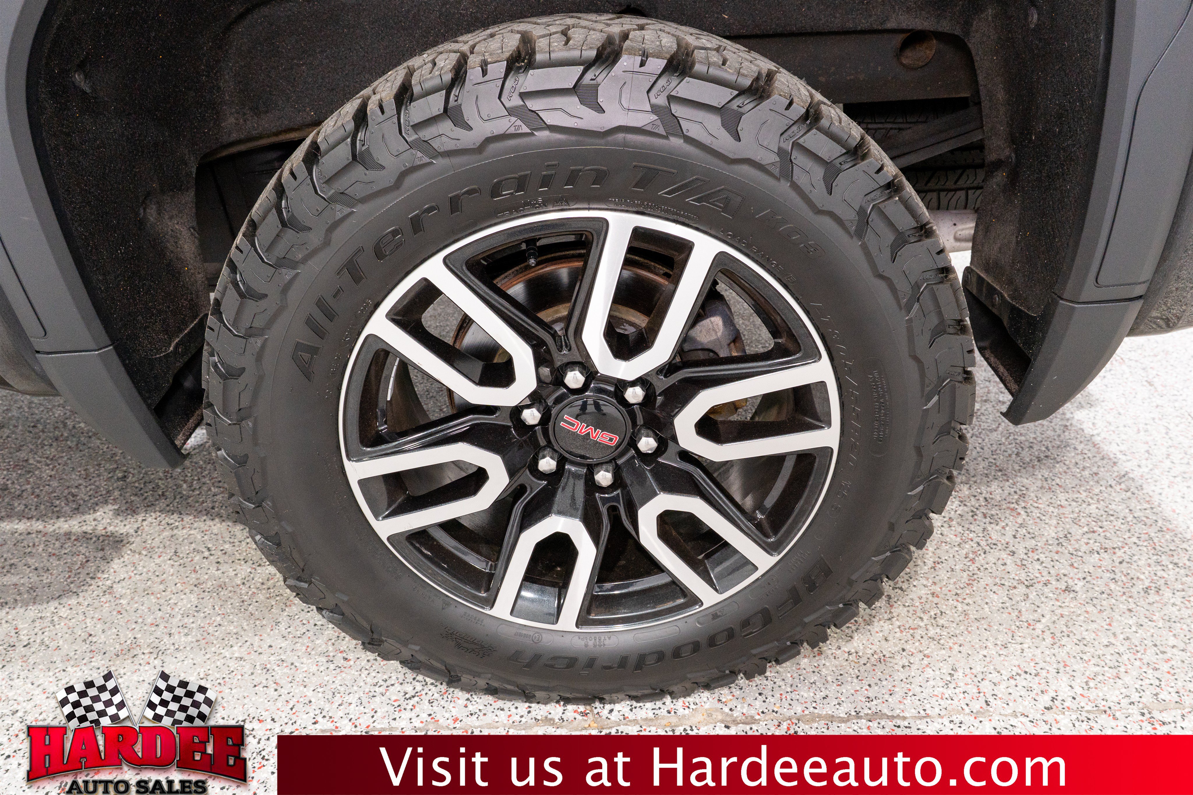 Used 2020 GMC Sierra 1500 AT4 w/ AT4 Premium Package AWD/4WD image 10