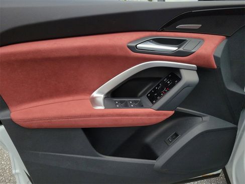 New 2025 Audi SQ5 Premium Plus image 18