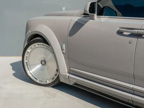 Used 2025 Rolls-Royce Cullinan Black Badge image 50