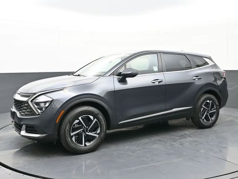 Used 2023 Kia Sportage LX image 6