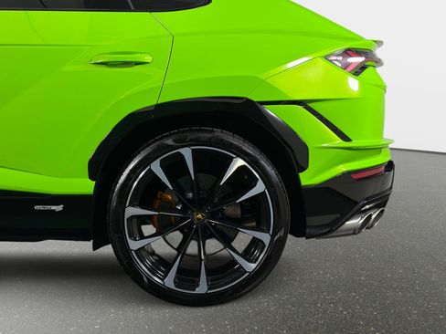 Used 2023 Lamborghini Urus S AWD/4WD image 16