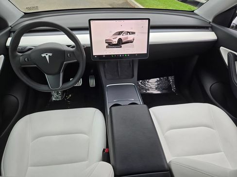 Used 2022 Tesla Model Y Performance AWD/4WD image 13