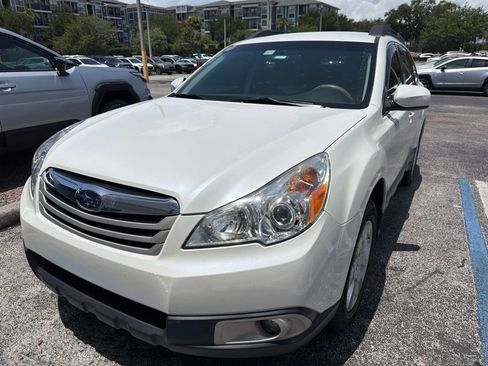 Used 2011 Subaru Outback 2.5i Premium w/ Popular Equipment Group 1A AWD/4WD image 1
