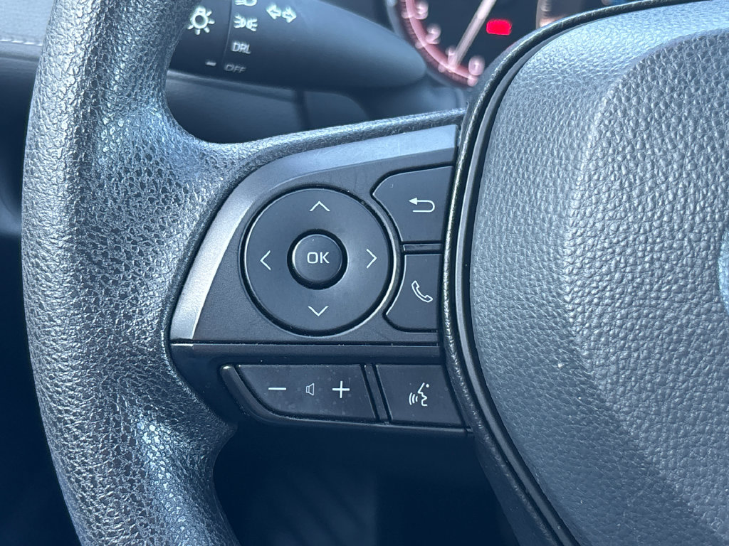 Certified 2025 Toyota RAV4 LE AWD/4WD image 30