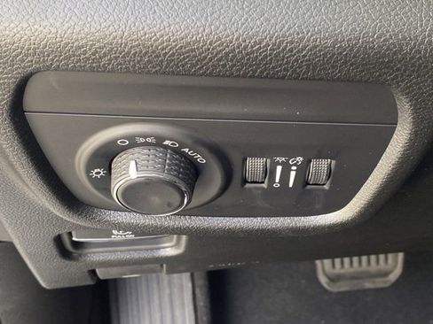 New 2025 Jeep Grand Cherokee Altitude image 25