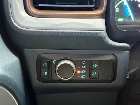 Used 2023 Ford Maverick Lariat w/ Lariat Luxury Package FWD image 19