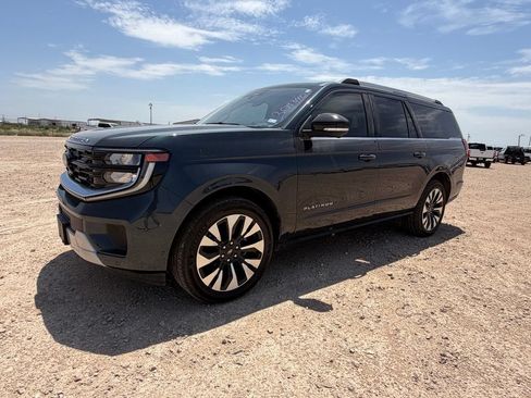 Used 2025 Ford Expedition Max Platinum w/ Driver's Package AWD/4WD image 14