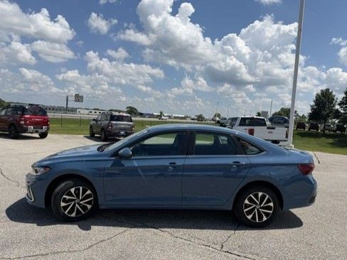 Used 2025 Volkswagen Jetta S FWD image 5