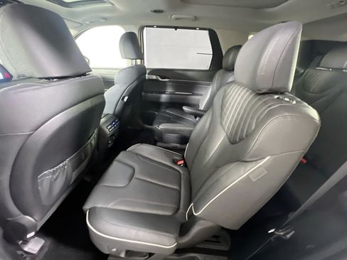 Used 2023 Hyundai Palisade Limited AWD/4WD image 25