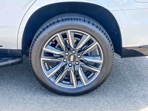 Certified 2022 Cadillac Escalade Sport AWD/4WD image 15