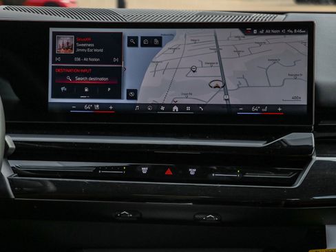 New 2026 BMW 530i xDrive w/ Premium Package image 10