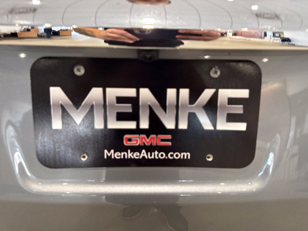 Used 2024 GMC Terrain SLE w/ Driver Convenience Package AWD/4WD image 9