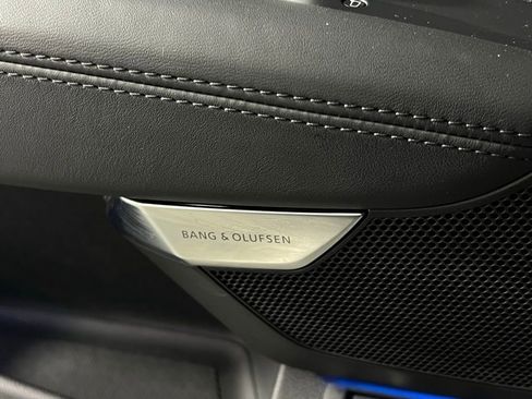 Used 2024 Audi e-tron GT Premium Plus image 18