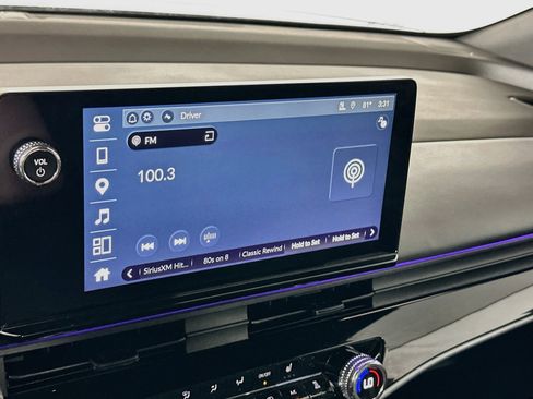 Used 2025 Honda Prologue Touring image 19