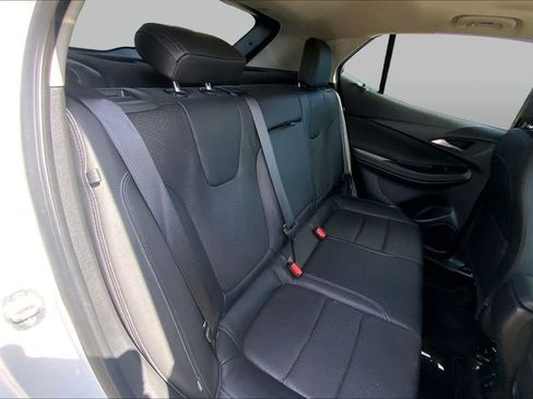 Certified 2023 Buick Encore GX Essence w/ Experience Buick Package FWD image 18