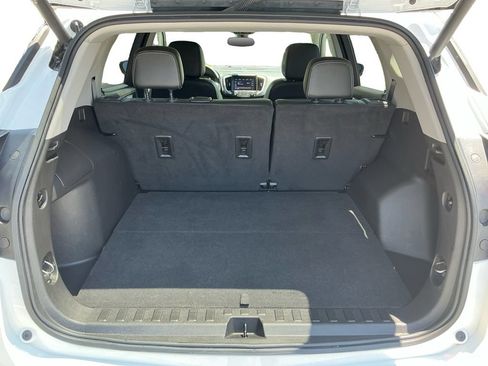 Used 2023 GMC Terrain SLT w/ Infotainment Package II AWD/4WD image 14