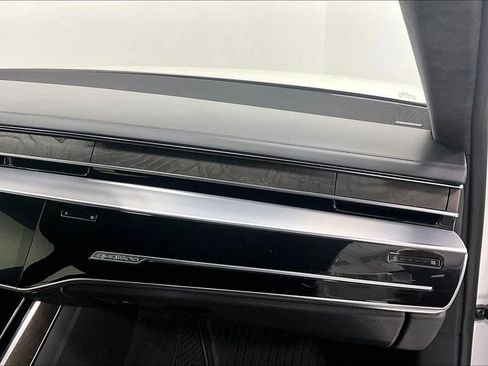Used 2021 Audi A8 L 4.0T image 15