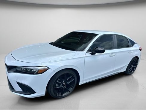 Used 2024 Honda Civic Sport image 2